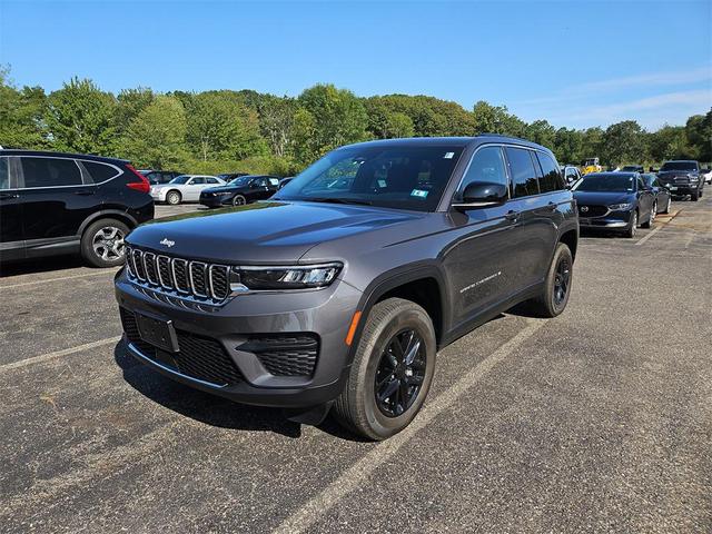 Photo of 2025 Baltic Gray Metallic Clearcoat Jeep Grand Cherokee