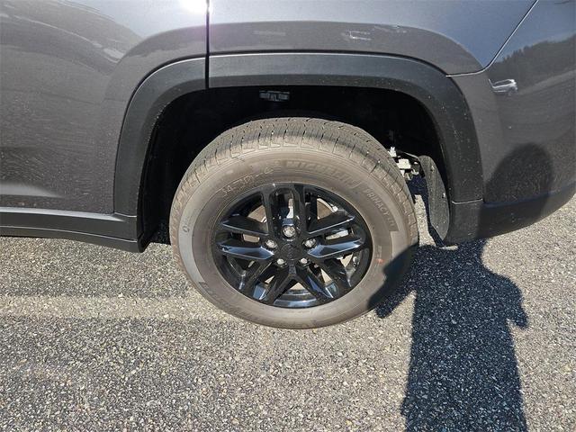 Photo of 2025 Baltic Gray Metallic Clearcoat Jeep Grand Cherokee