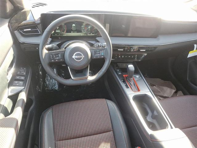Photo of 2025 Super Black Nissan Kicks