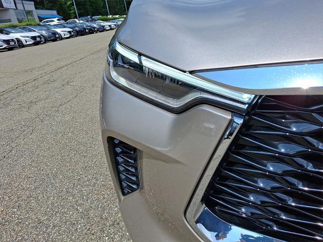 Photo of 2022 Warm Titanium/Black Obsidian INFINITI QX60
