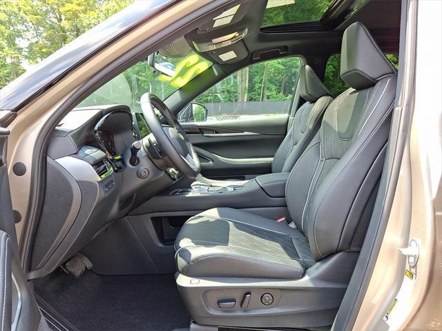 Photo of 2022 Warm Titanium/Black Obsidian INFINITI QX60