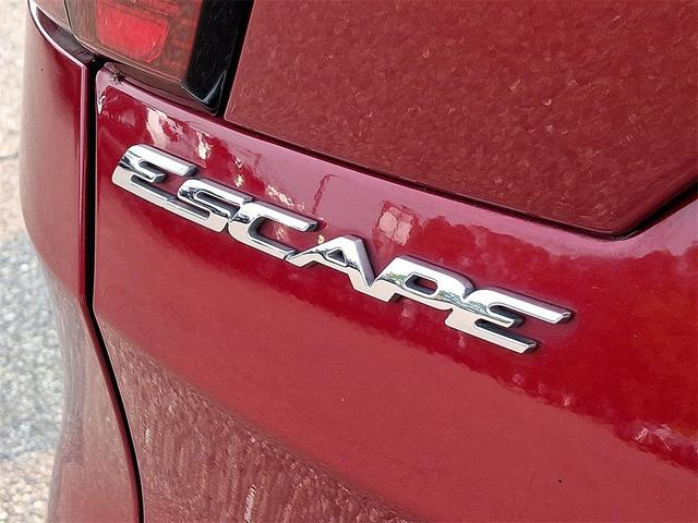 Photo of 2019 Ruby Red Ford Escape