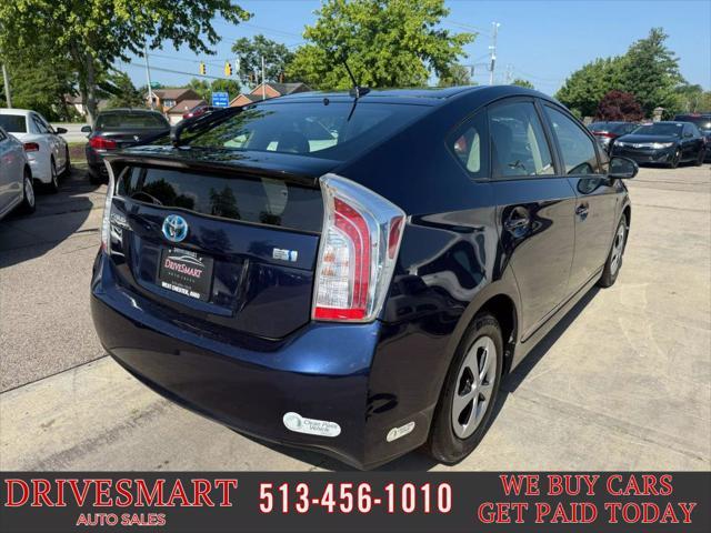 Photo of 2014 Nautical Blue Metallic Toyota Prius