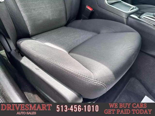Photo of 2018 Maximum Steel Metallic Clearcoat Chrysler 300