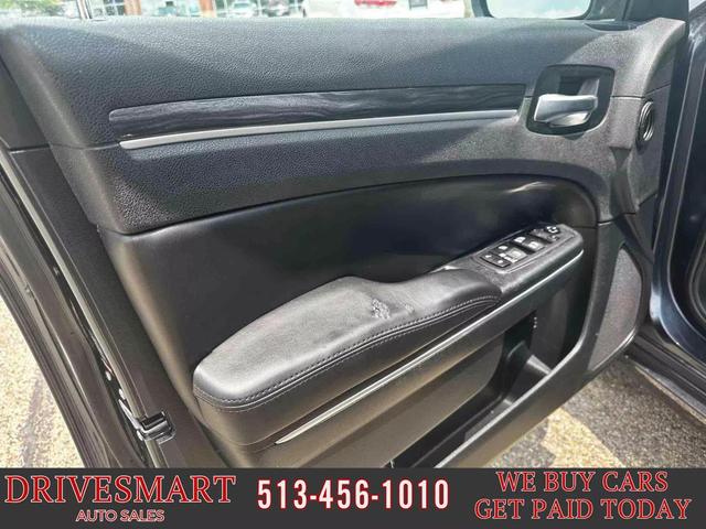 Photo of 2018 Maximum Steel Metallic Clearcoat Chrysler 300