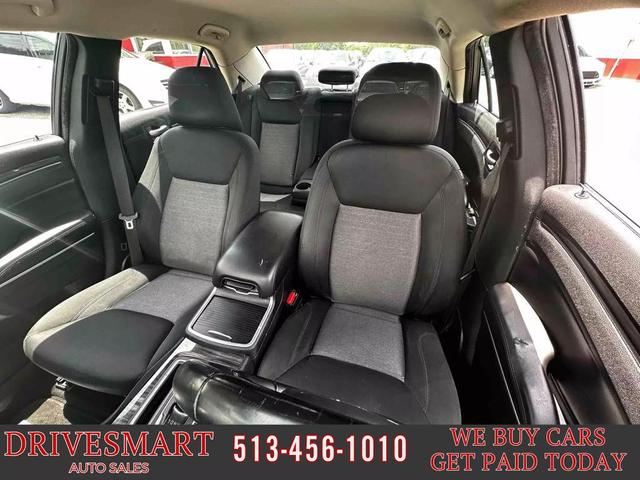 Photo of 2018 Maximum Steel Metallic Clearcoat Chrysler 300