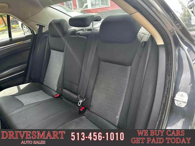 Photo of 2018 Maximum Steel Metallic Clearcoat Chrysler 300