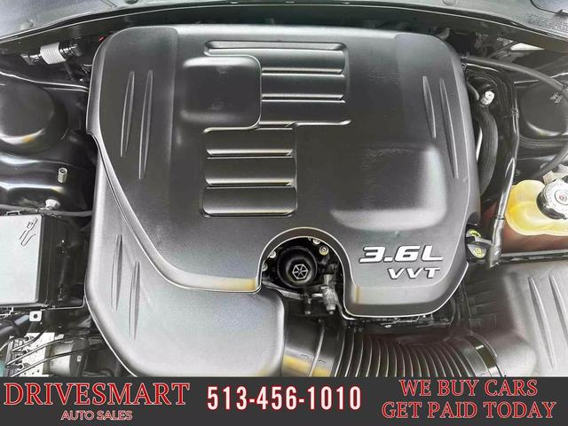 Photo of 2018 Maximum Steel Metallic Clearcoat Chrysler 300