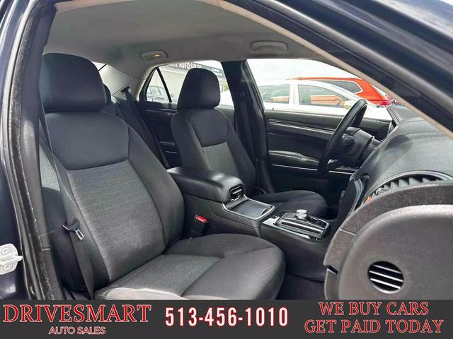 Photo of 2018 Maximum Steel Metallic Clearcoat Chrysler 300