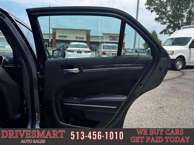Photo of 2018 Maximum Steel Metallic Clearcoat Chrysler 300