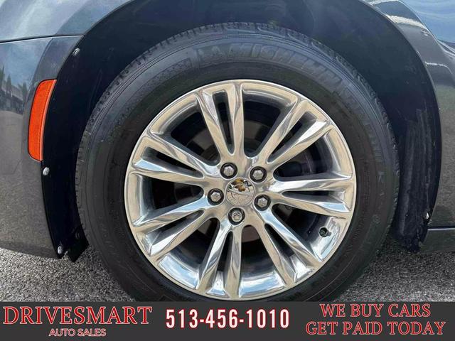 Photo of 2018 Maximum Steel Metallic Clearcoat Chrysler 300