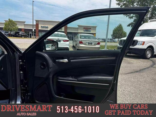 Photo of 2018 Maximum Steel Metallic Clearcoat Chrysler 300