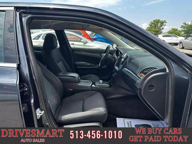 Photo of 2018 Maximum Steel Metallic Clearcoat Chrysler 300