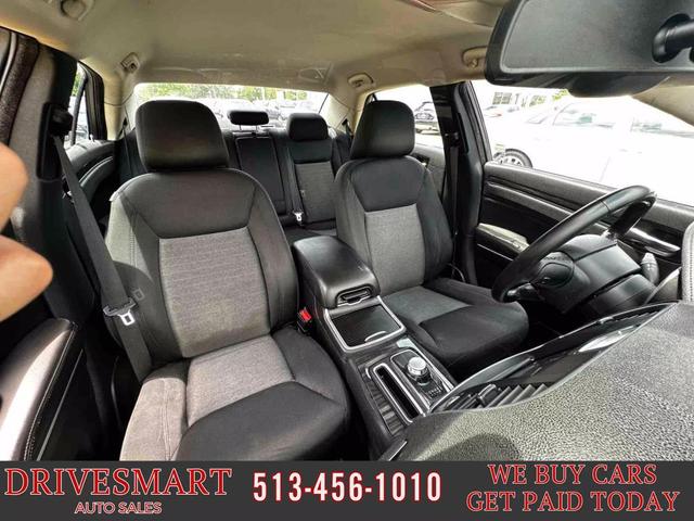Photo of 2018 Maximum Steel Metallic Clearcoat Chrysler 300