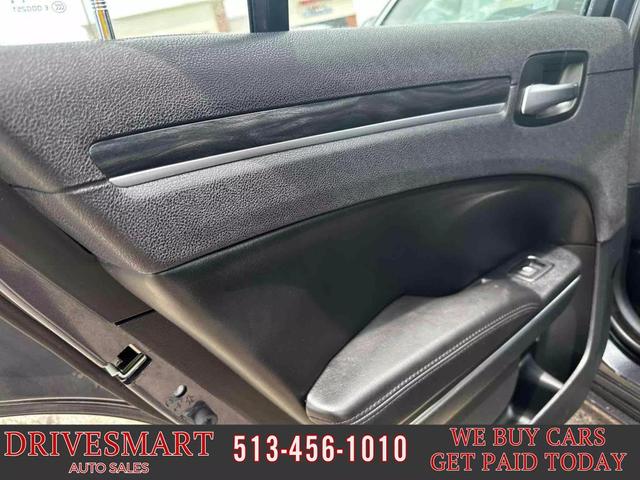 Photo of 2018 Maximum Steel Metallic Clearcoat Chrysler 300