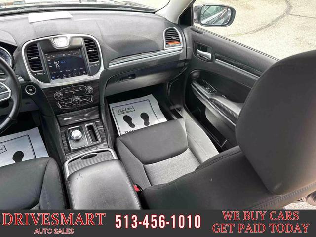 Photo of 2018 Maximum Steel Metallic Clearcoat Chrysler 300