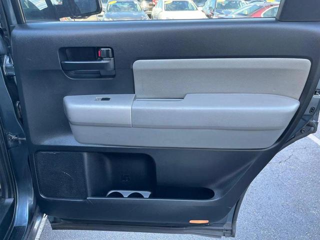 Photo of 2008 Slate Metallic Toyota Sequoia