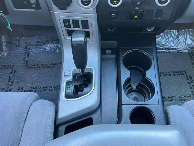 Photo of 2008 Slate Metallic Toyota Sequoia