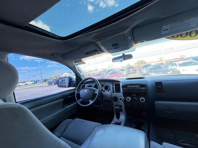 Photo of 2008 Slate Metallic Toyota Sequoia