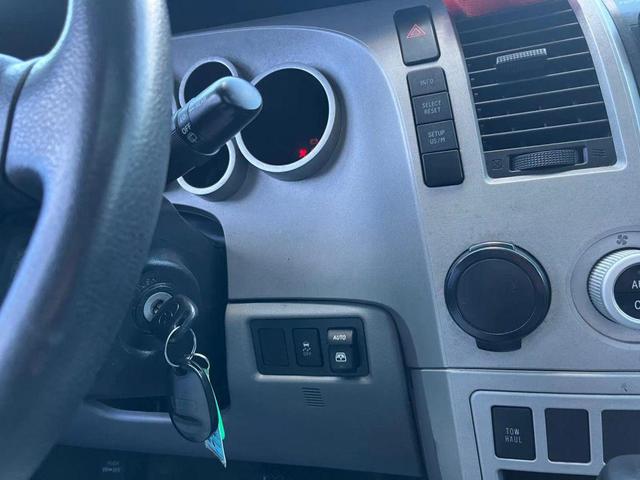 Photo of 2008 Slate Metallic Toyota Sequoia