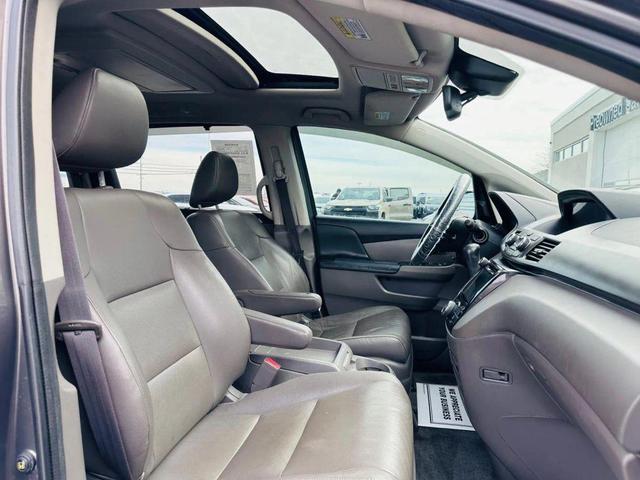 Photo of 2013 Polished Metal Metallic Honda Odyssey