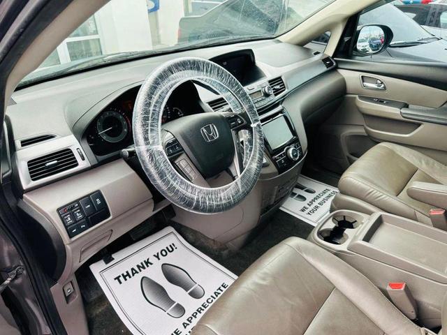 Photo of 2013 Polished Metal Metallic Honda Odyssey