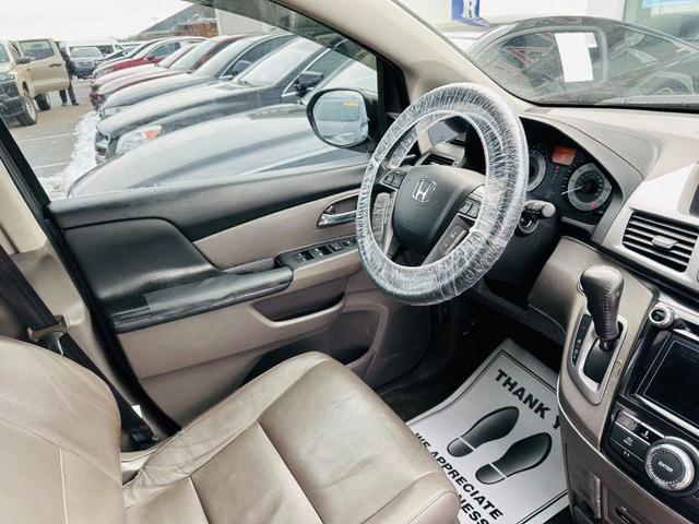 Photo of 2013 Polished Metal Metallic Honda Odyssey