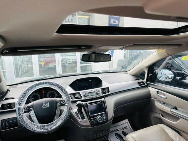 Photo of 2013 Polished Metal Metallic Honda Odyssey