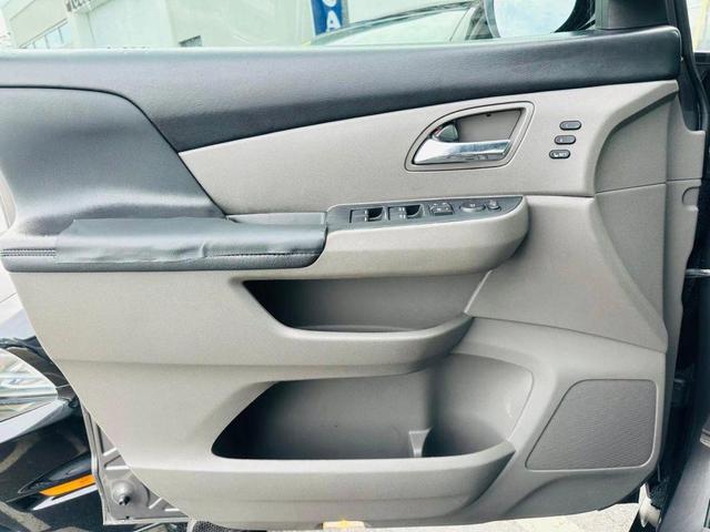 Photo of 2013 Polished Metal Metallic Honda Odyssey