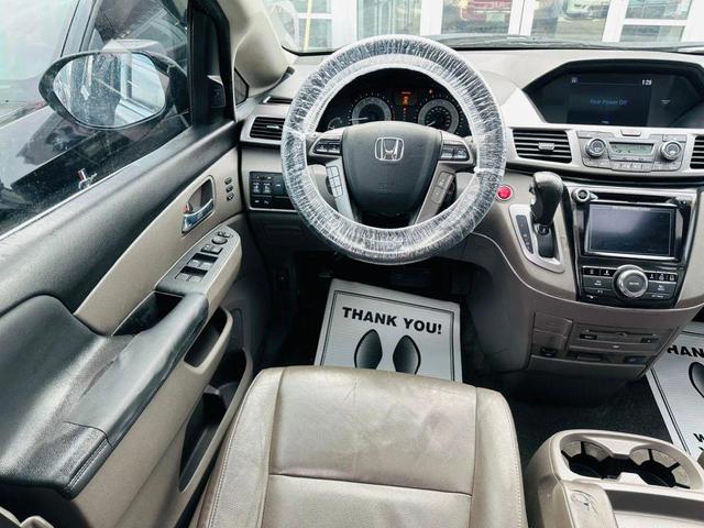 Photo of 2013 Polished Metal Metallic Honda Odyssey