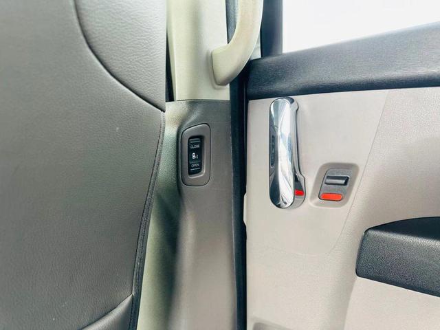 Photo of 2013 Polished Metal Metallic Honda Odyssey