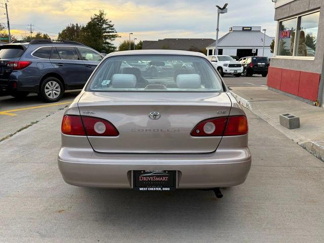 Photo of 2002 Silverstream Opalescent Toyota Corolla