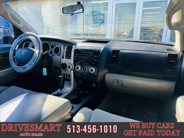 Photo of 2008 Slate Metallic Toyota Sequoia