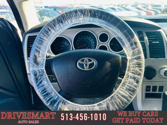 Photo of 2008 Slate Metallic Toyota Sequoia