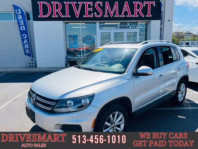 Photo of 2017 Reflex Silver Metallic Volkswagen Tiguan