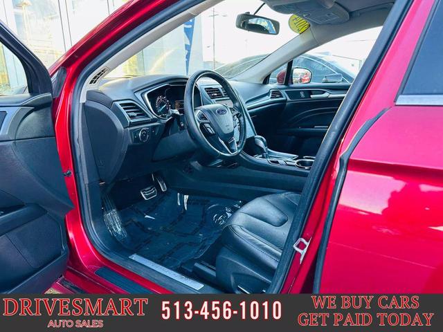 Photo of 2014 MAROON Ford Fusion