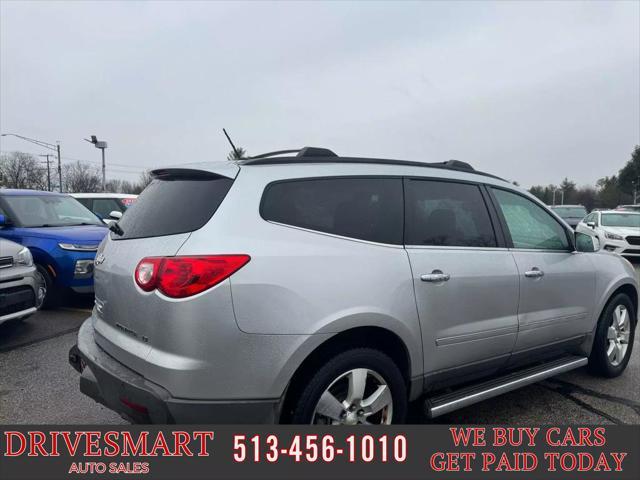Photo of 2012 Silver Chevrolet Traverse