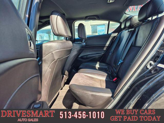 Photo of 2016 Crystal Black Pearl Acura ILX