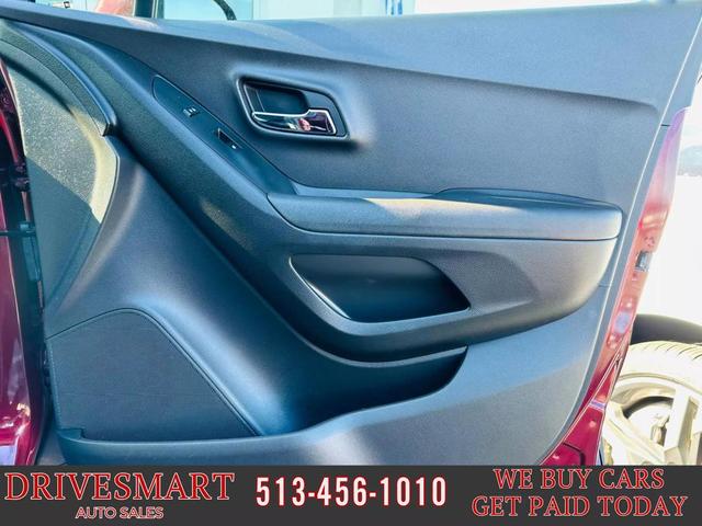 Photo of 2017 Crimson Metallic Chevrolet Trax