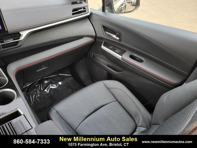 Photo of 2025 Midnight Black Metallic Toyota Sienna