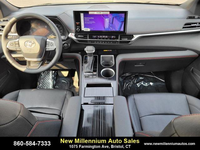 Photo of 2025 Midnight Black Metallic Toyota Sienna