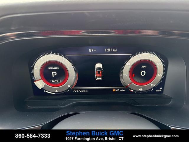 Photo of 2022 Scarlet Ember Tintcoat/Super Black Nissan Pathfinder