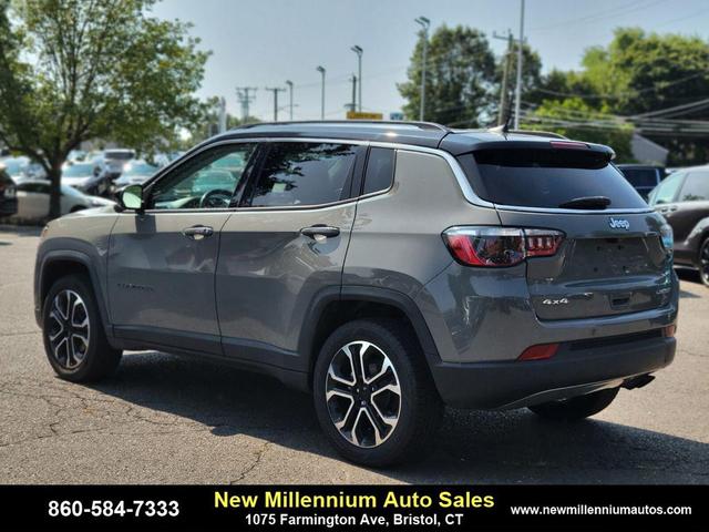 Photo of 2022 Sting-Gray Clearcoat Jeep Compass