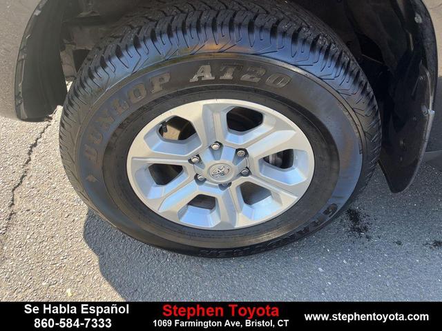 Photo of 2022 Midnight Black Metallic Toyota 4Runner