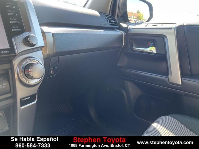 Photo of 2022 Midnight Black Metallic Toyota 4Runner