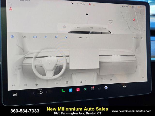 Photo of 2023 Gray Tesla Model Y