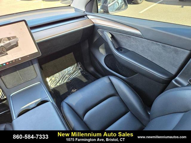 Photo of 2023 Gray Tesla Model Y