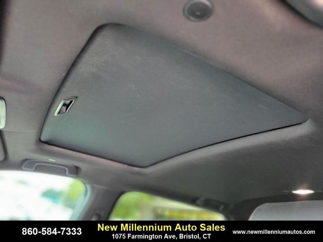 Photo of 2024 Lunar Silver Metallic Honda CR-V Hybrid