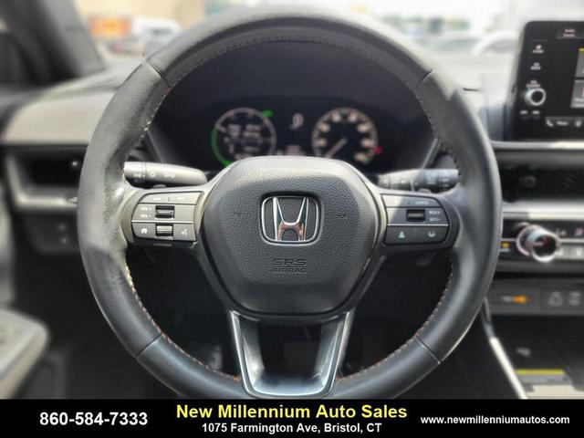 Photo of 2024 Lunar Silver Metallic Honda CR-V Hybrid