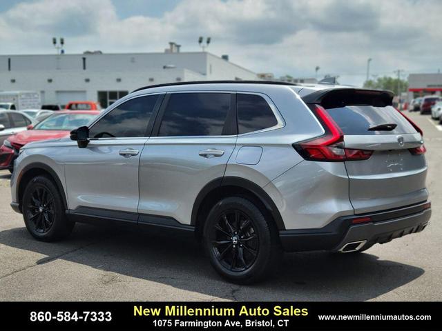 Photo of 2024 Lunar Silver Metallic Honda CR-V Hybrid